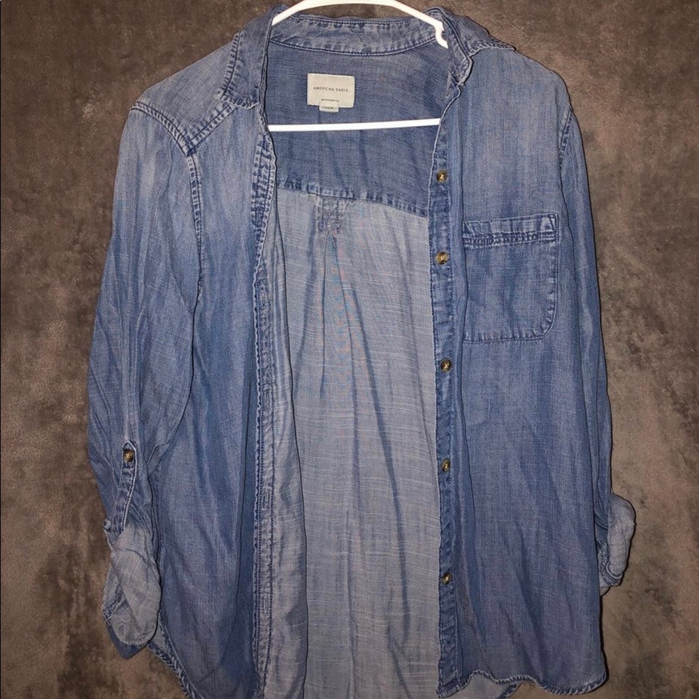 American Eagle button up